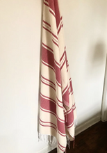 Load image into Gallery viewer, Hampton Large Throw